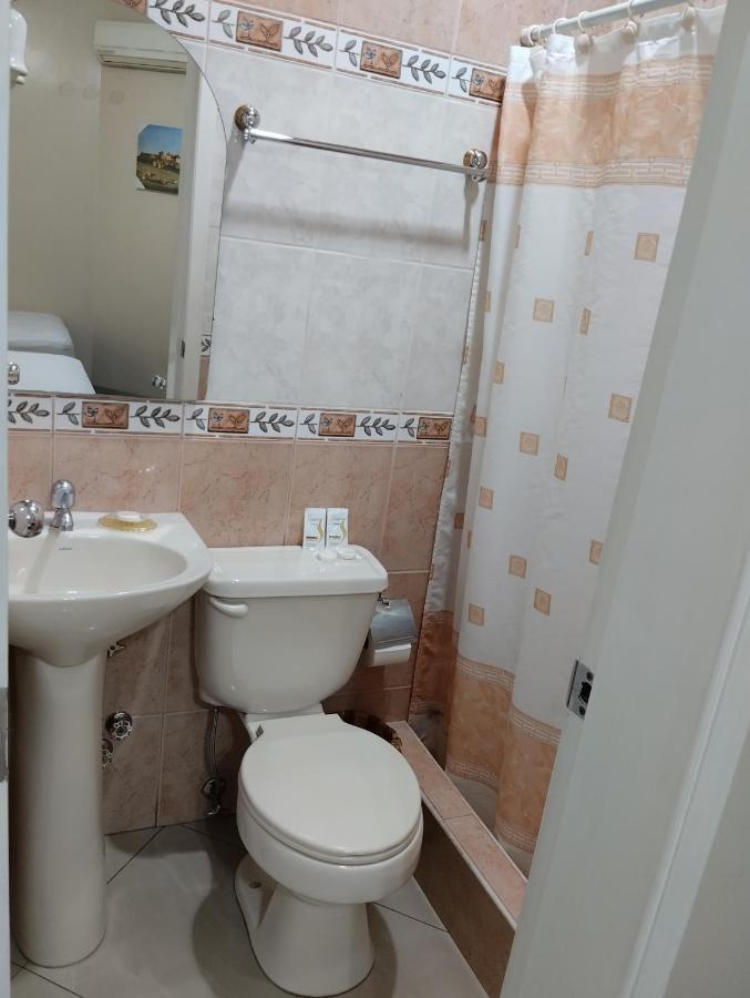 Hotel Jeshua Simmonds Guayaquil Exterior foto