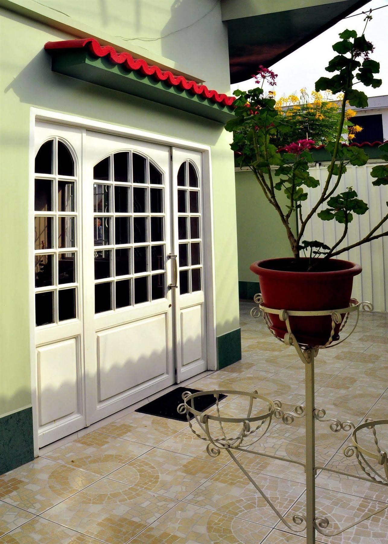 Hotel Jeshua Simmonds Guayaquil Exterior foto